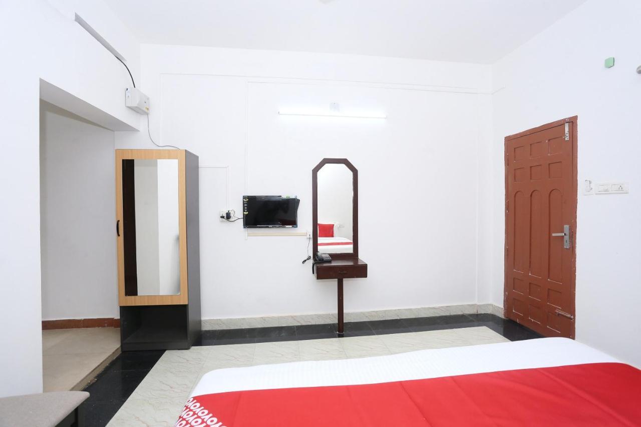 Oyo Flagship Kaveri Tourist Home Ґуруваюр Екстер'єр фото